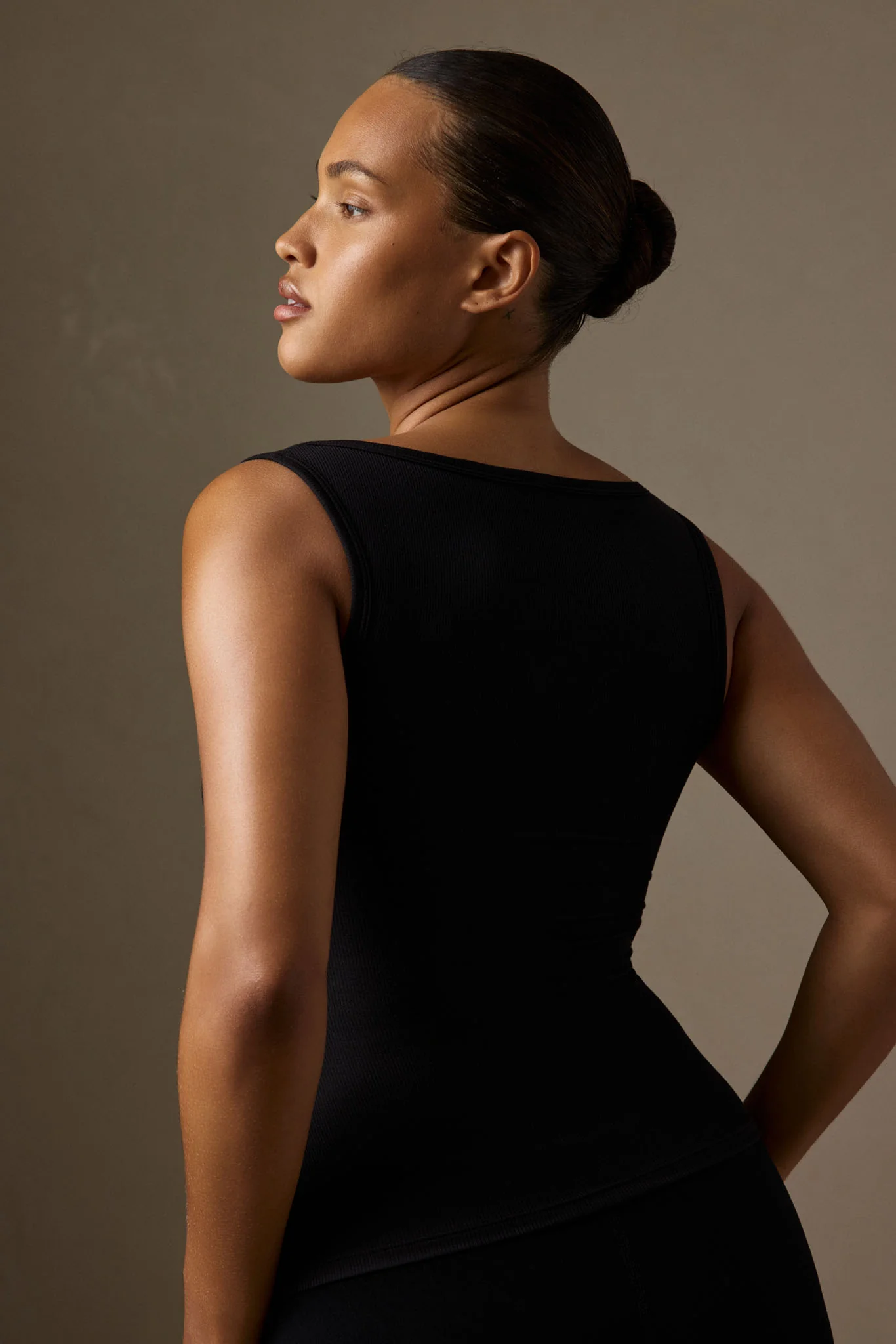 Tash Tank Long - Black Rib - Image 3